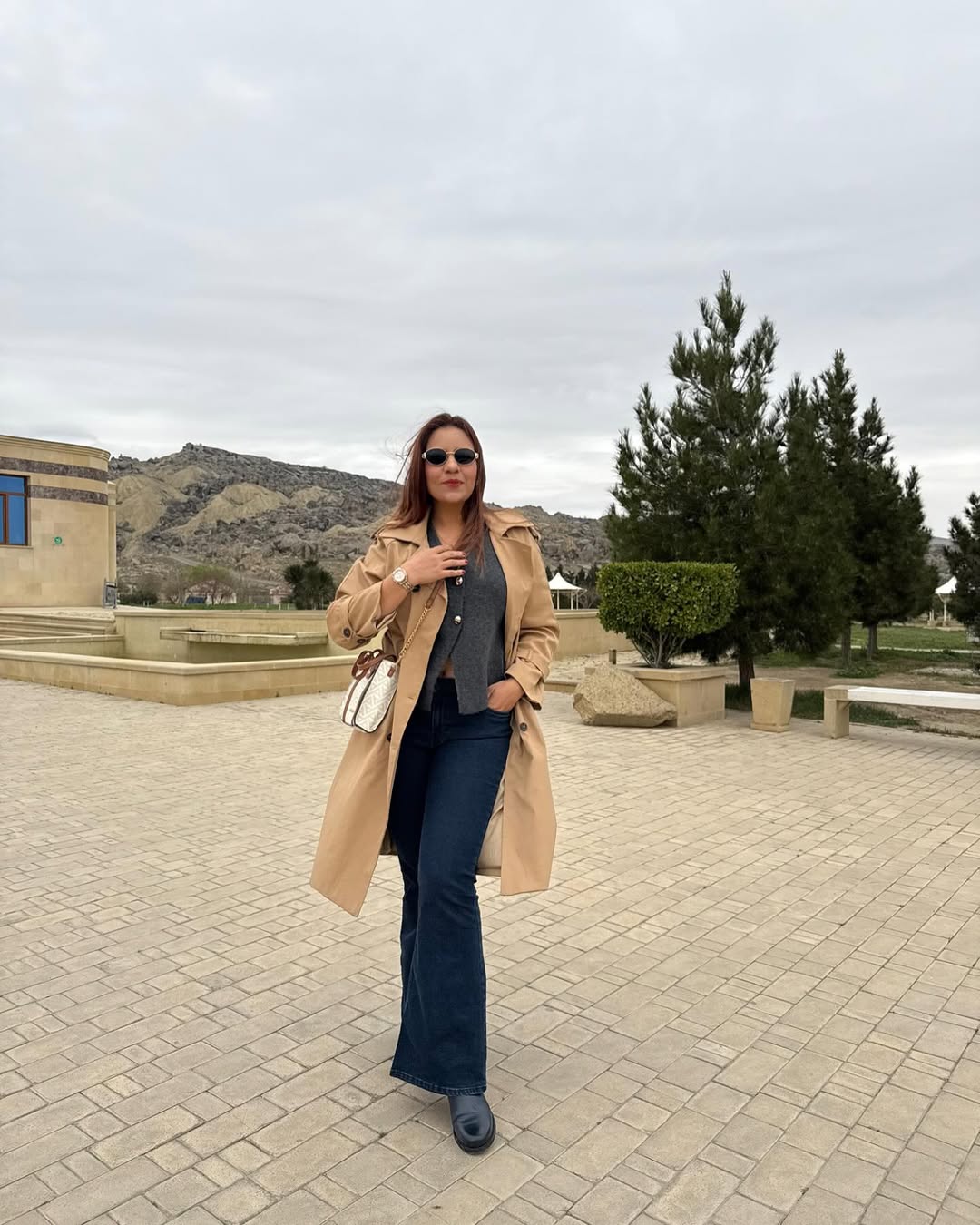 Serving looks & enjoying Baku’s beauty because travel is always better with a touch of glam!